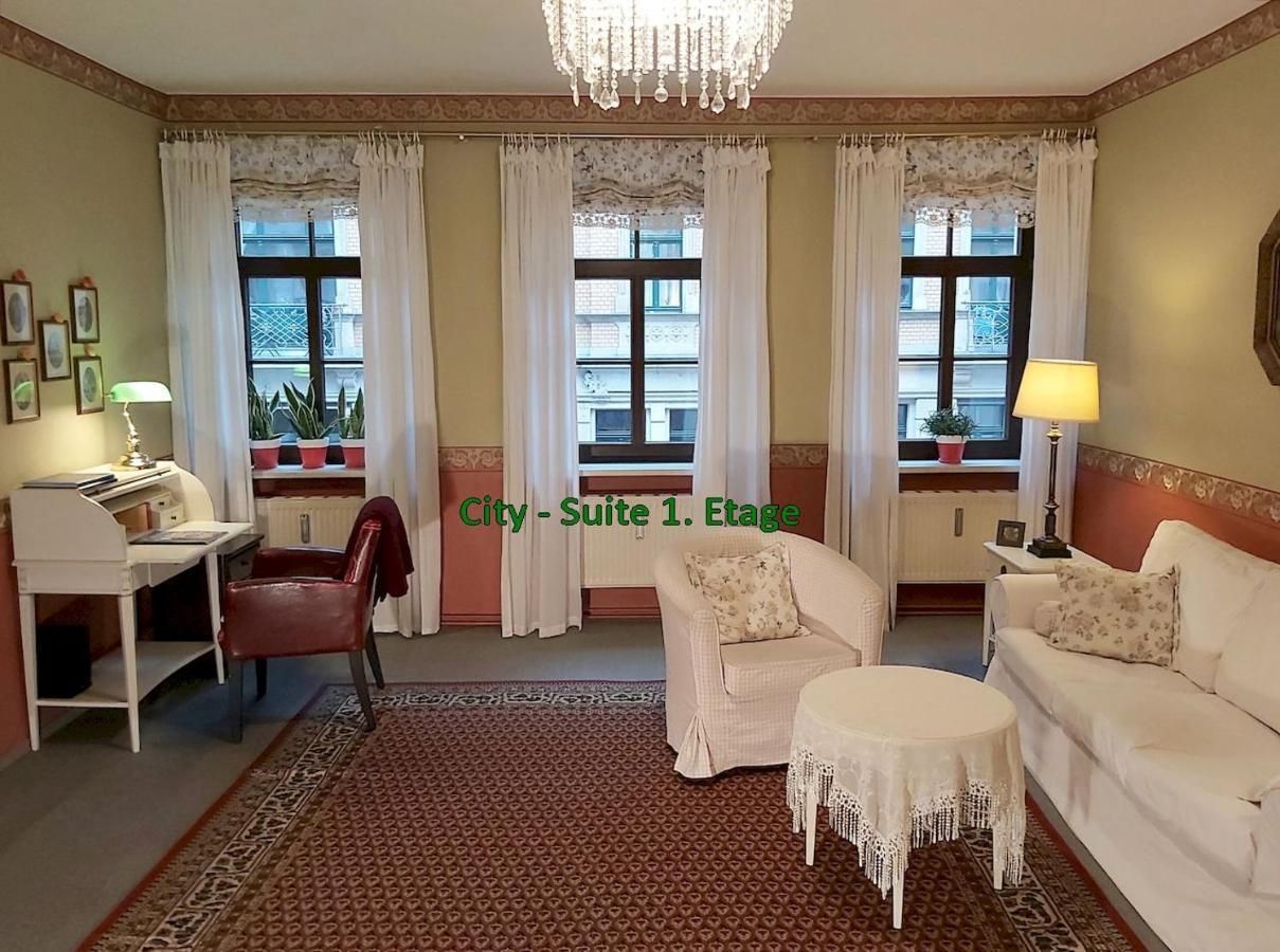 City-Ferienwohnungen-Dresden - Zentral Gelegen Im Haus Louisenstrasse 11 - Dresden-Neustadt Ngoại thất bức ảnh
