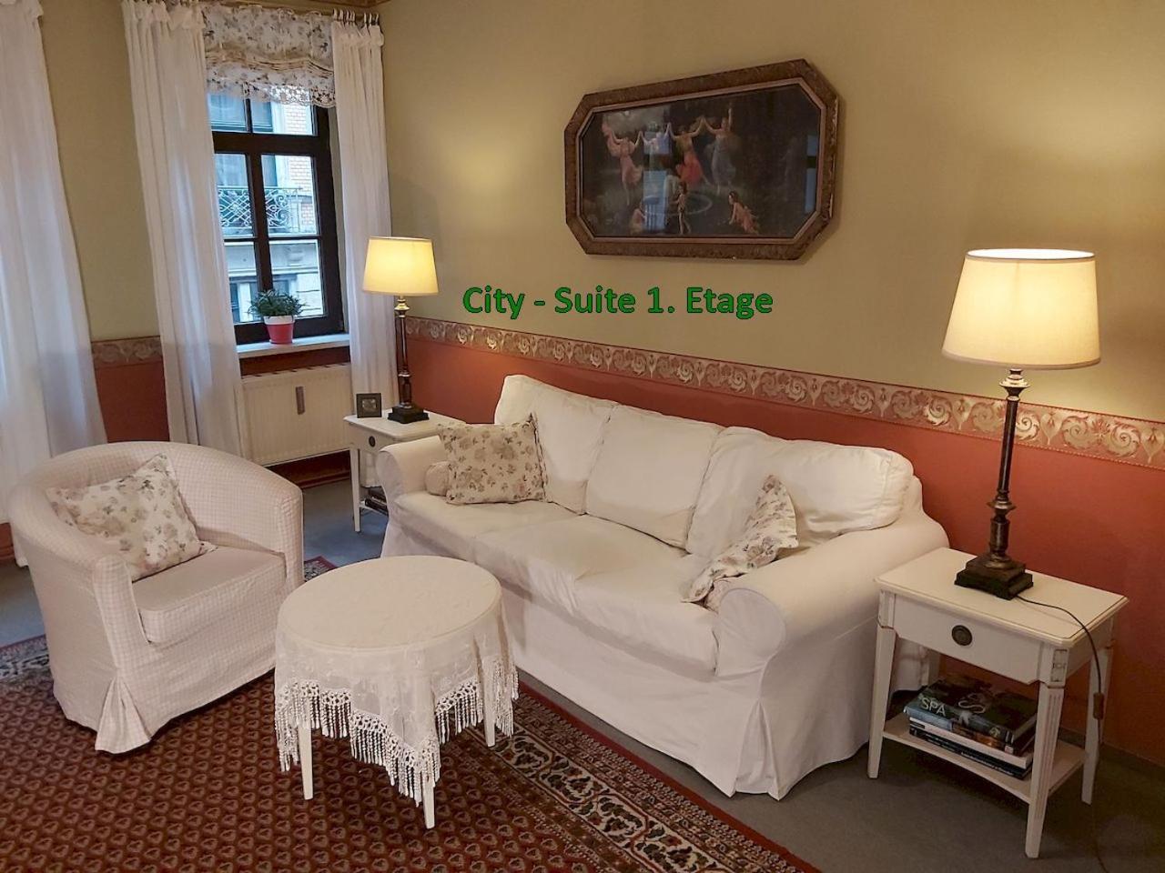 City-Ferienwohnungen-Dresden - Zentral Gelegen Im Haus Louisenstrasse 11 - Dresden-Neustadt Phòng bức ảnh